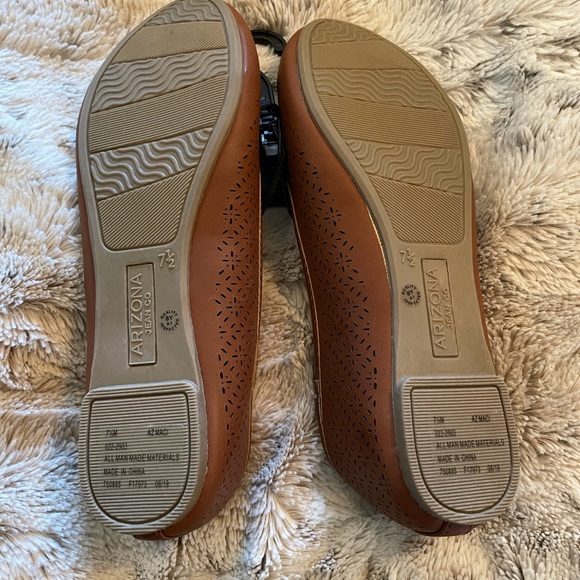 Arizona flats size 7.5 - Picture 3 of 4